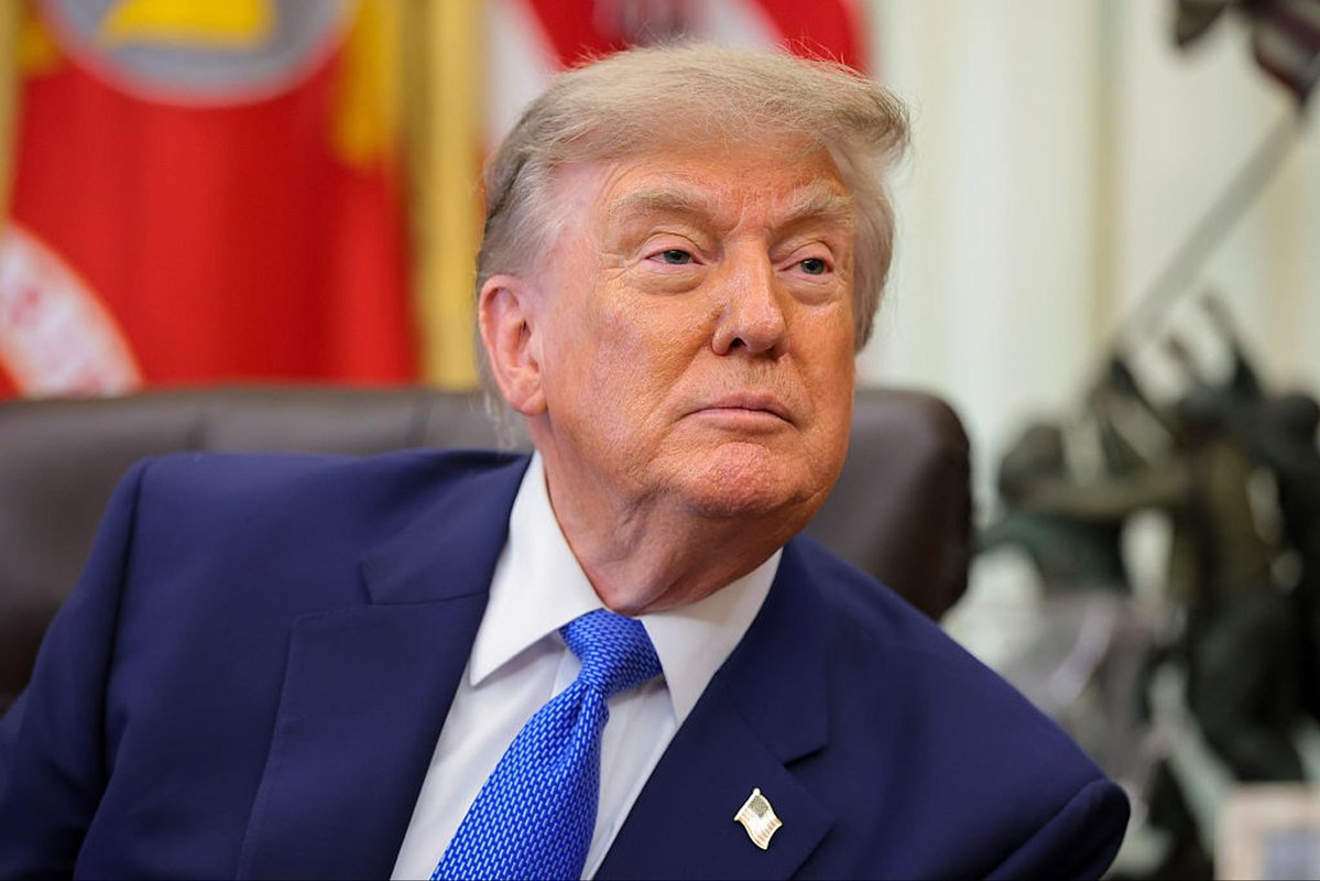 WatcherGuru's tweet photo. JUST IN: 🇺🇸 President Trump says inflation is "totally under control." https://t.co/AezHejq69U