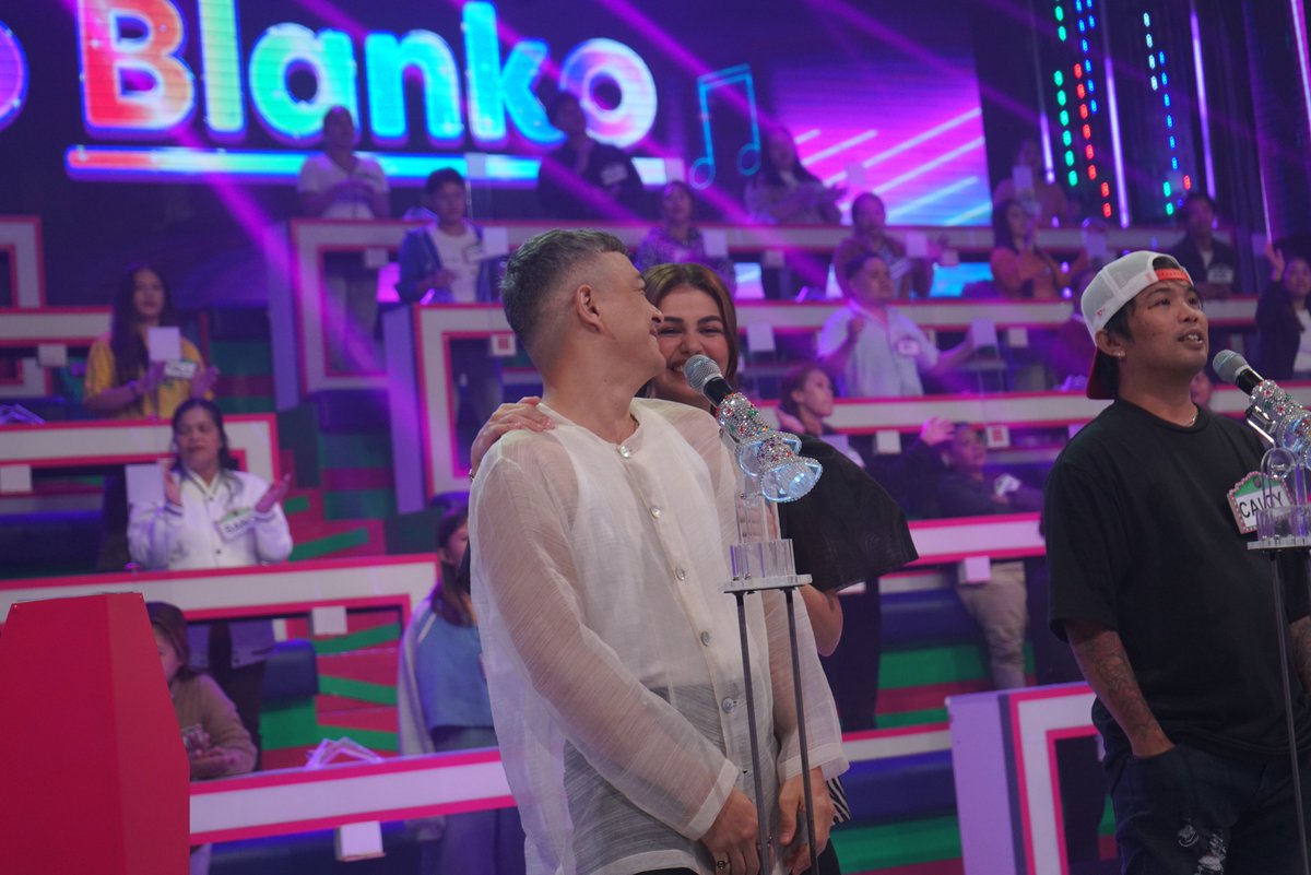 everybodysingph's tweet photo. Ilang correct lyrics ang masasagot nila? 😉
#EverybodySingBaseco
📅Saturday & Sunday | 8:30pm
📺ALLTV2, TV5, A2Z, Kapamilya Channel, Kapamilya Online Live, iWant, and TFC https://t.co/2A2KbEbeb2
