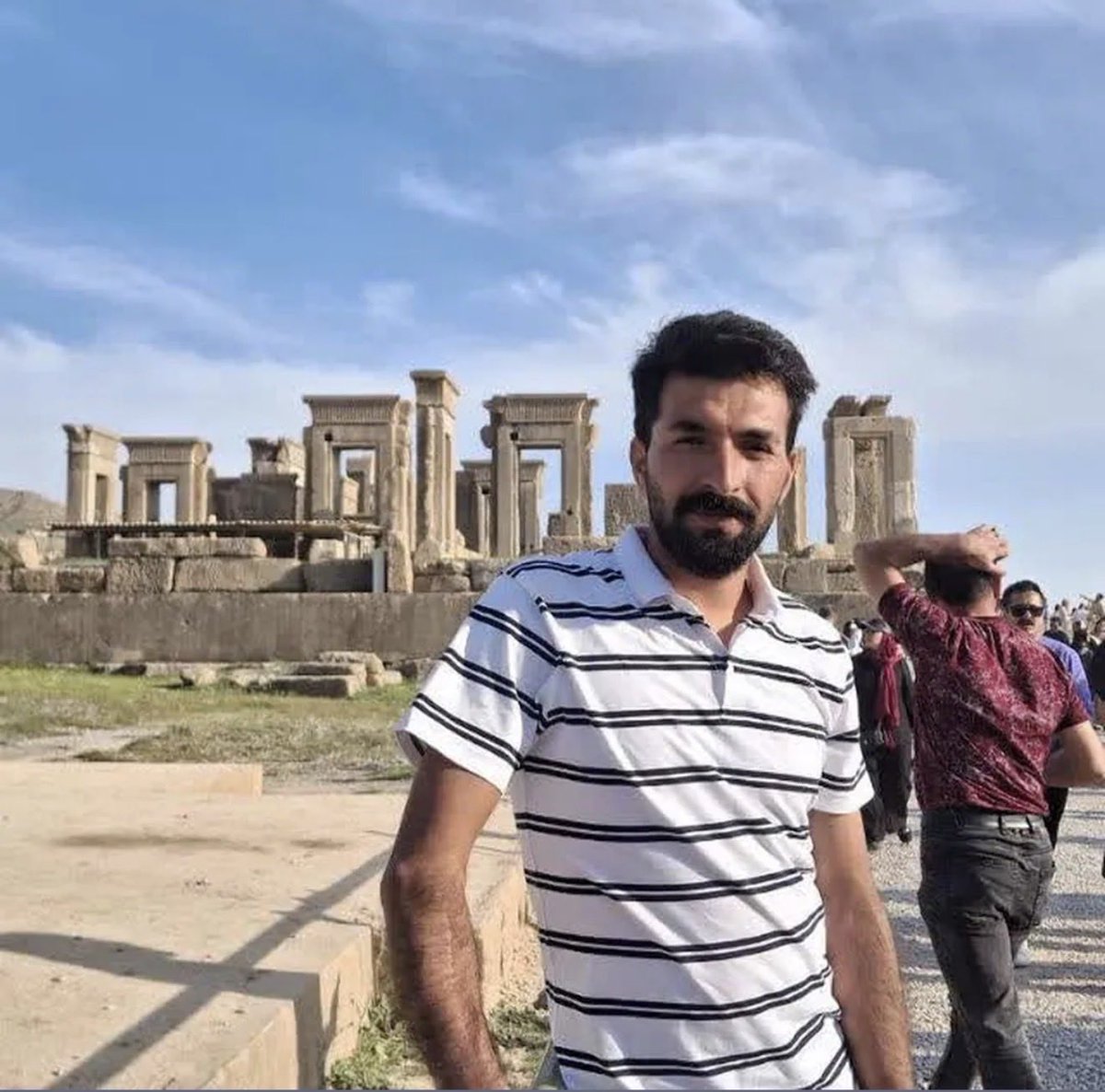 Sonofthebeach22's tweet photo. از اسامی کمتر شنیده شده؛
جاویدنام #علی_ذاکر_بنده‌قرائی
۱۸ دی‌ماه، مشهد https://t.co/GsGtjrPMXh