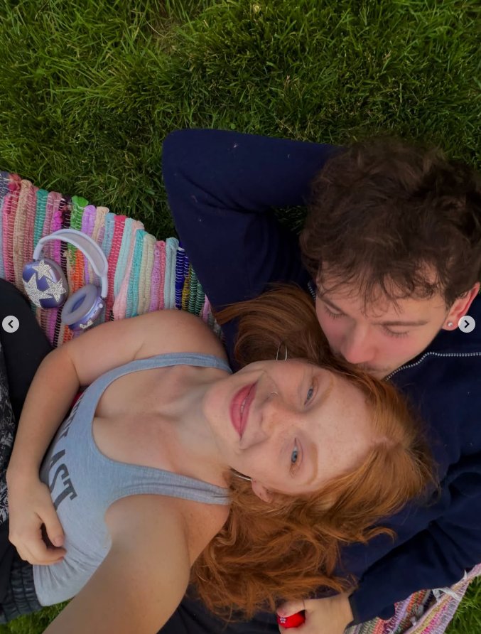 buckthebigguy77's tweet photo. Being a white guy dating an "adventurous" white woman is the most cucked experience of the modern era. https://t.co/w4bxitYfdc