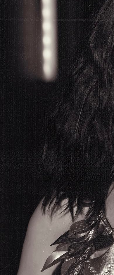 KeniaOsArgOfc's tweet photo. Kenia Os, Fashion Week Paris. 🖤 https://t.co/973d2P8gbw