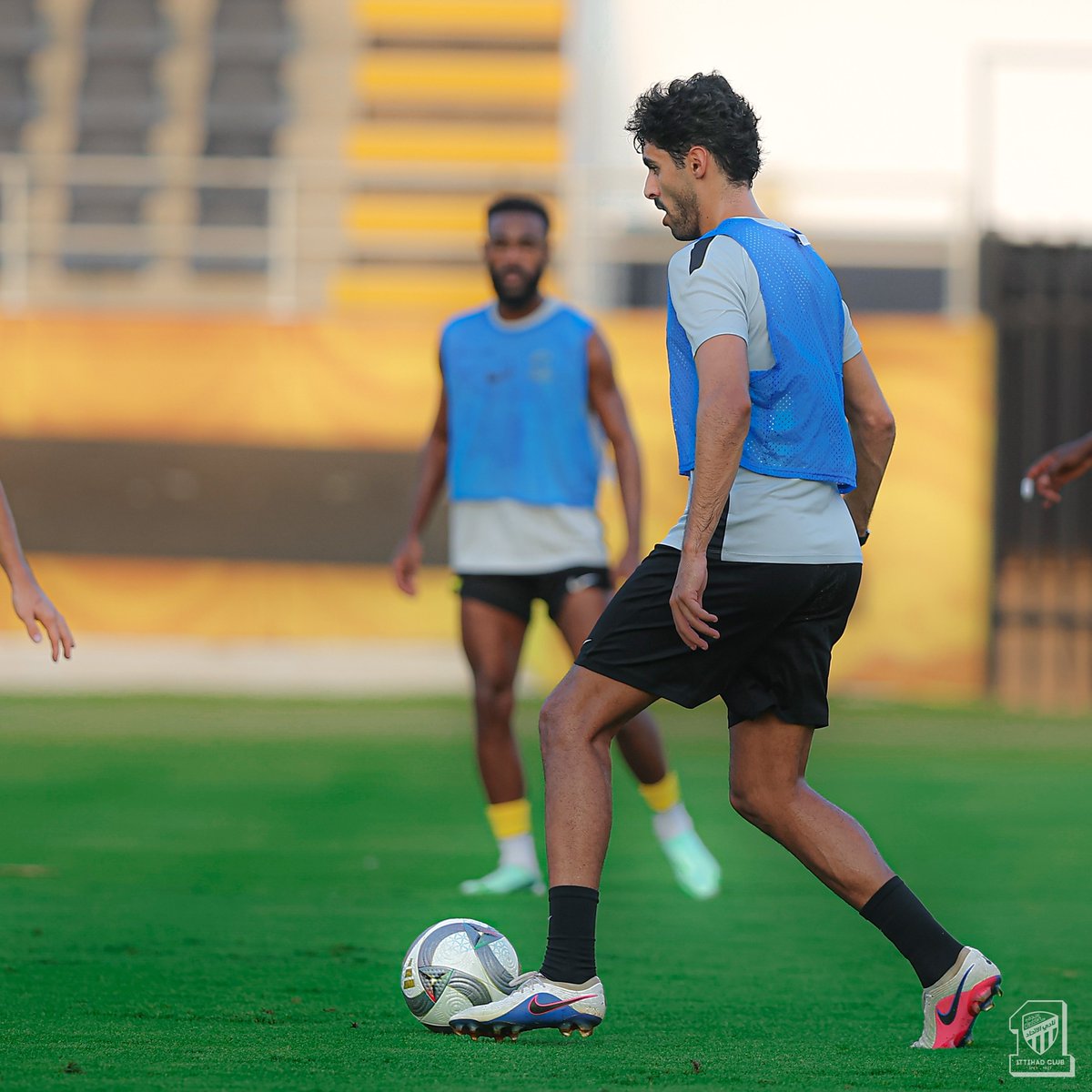 ittihad's tweet photo. ⚽️💛 https://t.co/lKYbd8dWNj