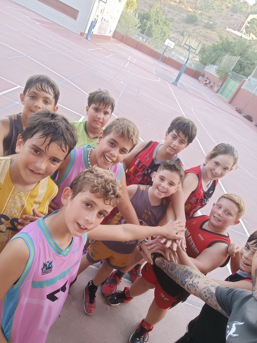 jaimeMT27's tweet photo. Estos MINIS @CDJPuertaOscura  dan pasos de gigantes cada día, esfuerzo, trabajo y diversión.🏀❤️🖤

#CDPO15.0
#siemprejuntos
#miniguerreros https://t.co/1LxqFXlHKh