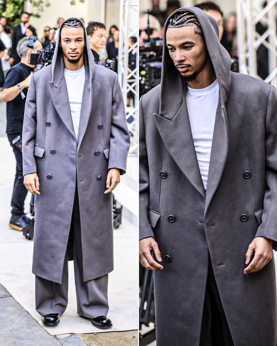 ESPNUK's tweet photo. Hugo Ekitike attended the Balenciaga show at Paris Fashion Week 🇫🇷 https://t.co/OIXDgXL20V