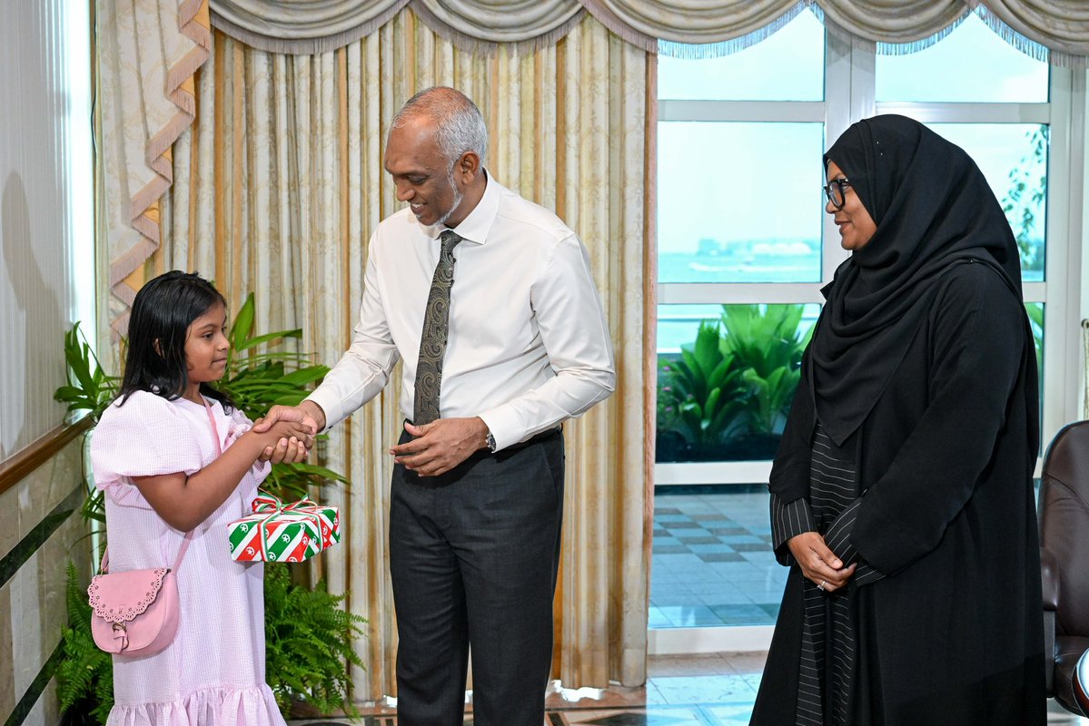 presidencymv's tweet photo. Continuing his direct engagement with the public, President Dr @MMuizzu holds another one-on-one meeting under the ‘Rayyithunge Adu’ initiative. Highlights from the consultation, featured in Episode 8, are now available across all official social media platforms. https://t.co/fRBewcwTo1