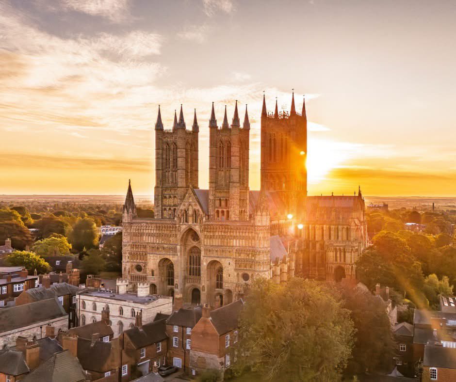 OliverReform's tweet photo. Happy Lincolnshire Day! 🥳

Quite simply, the finest county in Britain. 🏰🌾

Proud to call it home. https://t.co/wT3Zd7l0VN