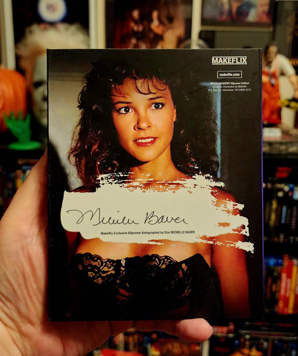 HorrorOrman's tweet photo. 🎃💀🧁 A Happy #horror Birthday to Michelle Bauer 🧁🎃💀
#MichelleBauer
#ScreamQueen https://t.co/HpLuBZ7Xun