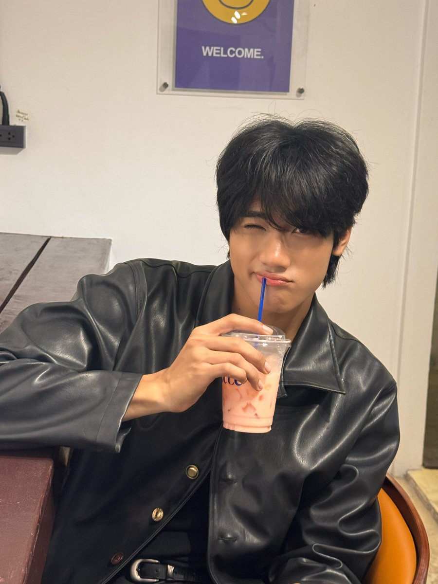 namnapkbrasil's tweet photo. 🦥 • Atualização Namna feed Instagram 

©️: namna_ntb

#NamnaPkBR #OopsMysteriousSounds #Namna_ntb https://t.co/71ZaV9EWog