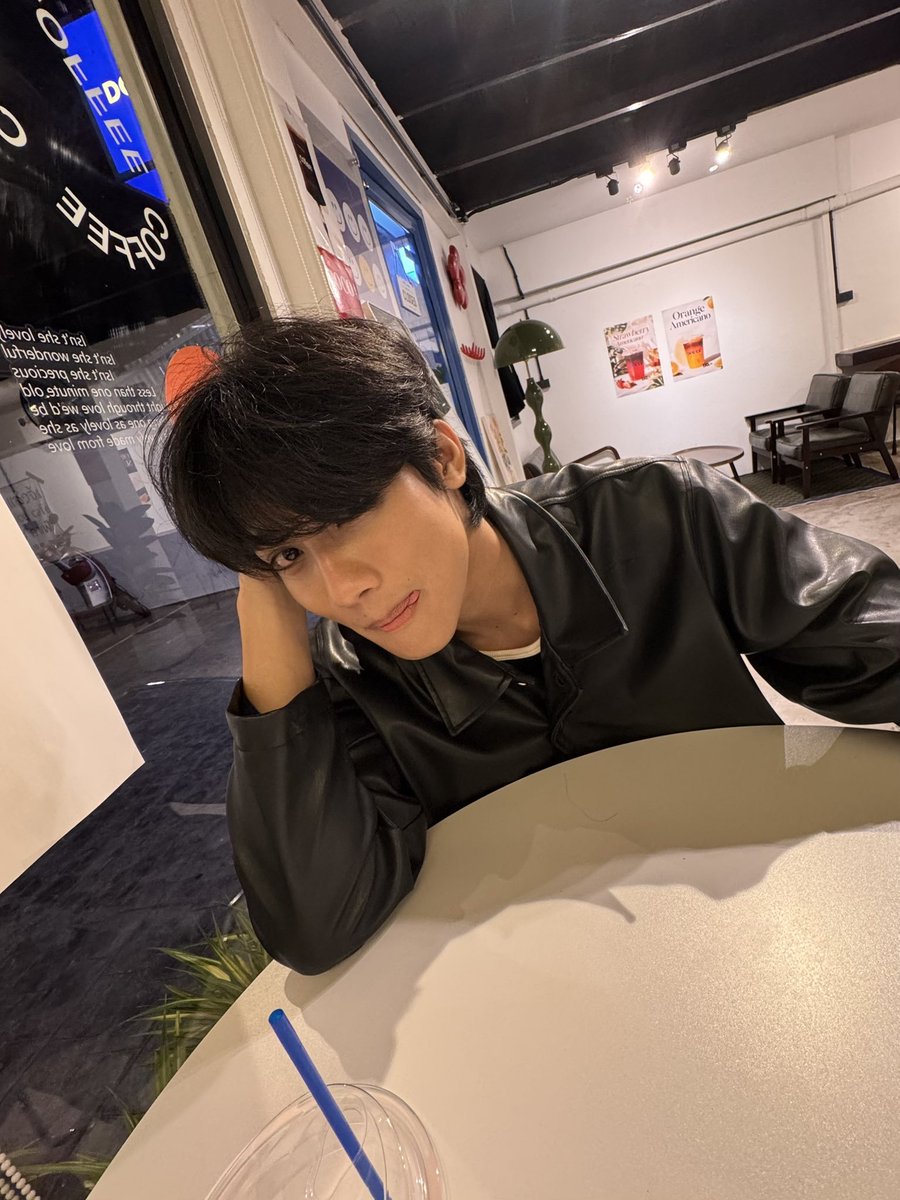 namnapkbrasil's tweet photo. 🦥 • Atualização Namna feed Instagram 

©️: namna_ntb

#NamnaPkBR #OopsMysteriousSounds #Namna_ntb https://t.co/71ZaV9EWog