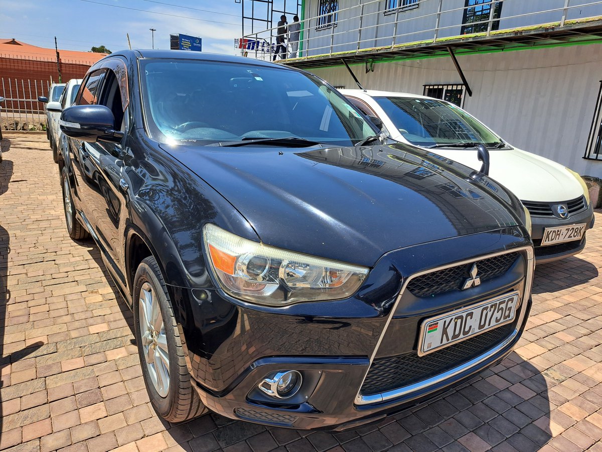 MackenzieAlesk's tweet photo. Mitsubishi Rvr  // 2013 model // 1800cc 

4wd optional  // extremely neat dark interior  // fog lights  // accident free  // Winker side mirrors  // low mileage  

Asking Price  1,650,000ksh negotiable upon viewing 
Trade-in accepted  
Contact Alex 0704-342252 https://t.co/8IhzxlkvIk