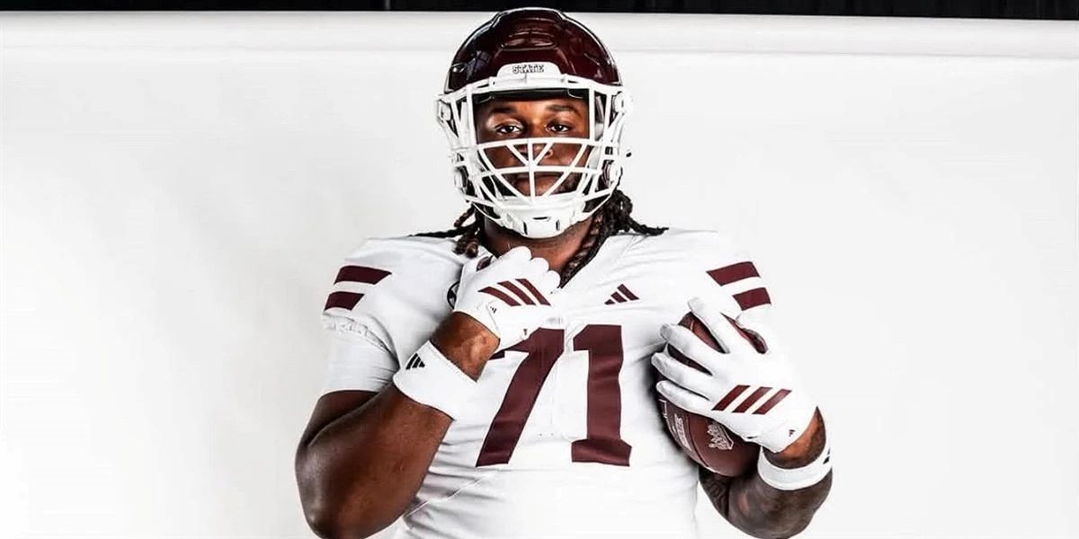 robbiefaulk1878's tweet photo. Over 100 prospects, two dozen four stars, flip candidates, top QB targets, instate studs and more on the way to Starkville for one of the biggest recruiting weekends in recent years. 

More on the group headed down for the top 20 showdown Saturday: https://t.co/INfr84IYUE https://t.co/pbRVW1lxNR