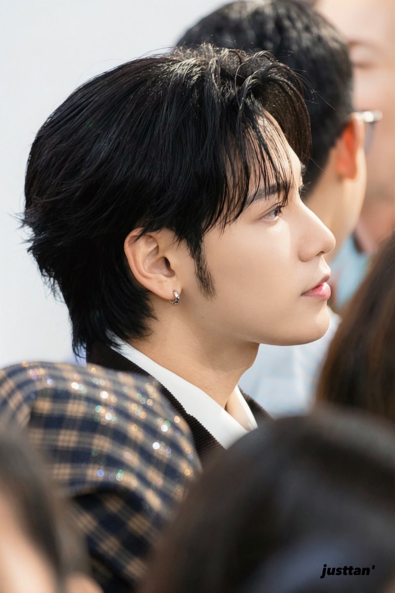 justtan_s's tweet photo. (Side profile ฮีโหดขนาดนี้ได้ยังไงไม่มีใครทราบ หล่อโคส) https://t.co/GujOE4nDfh
