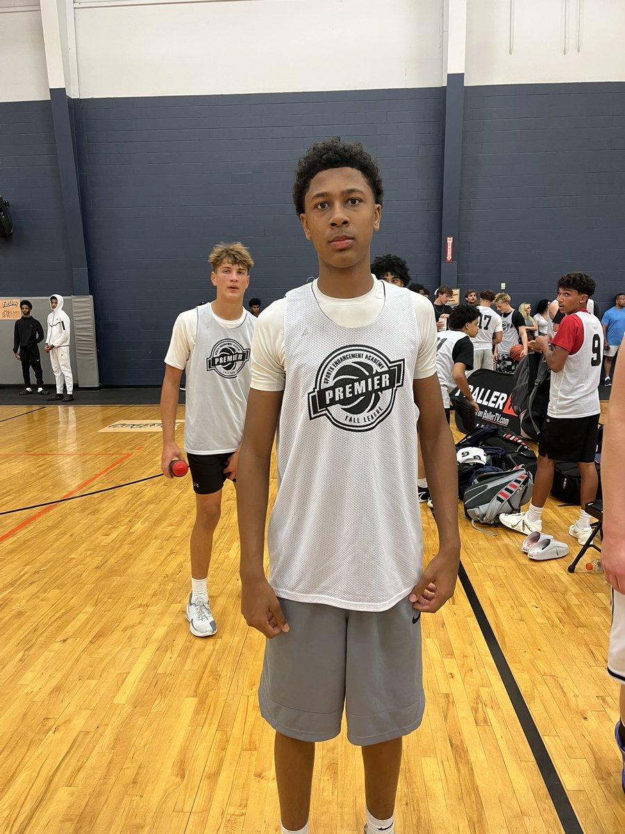 FallPremier's tweet photo. 🚨Game Final🚨

Michigan - 92
Indiana - 84

Michigan Scorers:
Andrew Malone - 28pts
Thomas Malone - 23pts

Indiana Scorers:
@BradyUelmen23 - 24pts
@JaseNavis - 21pts

#BePremier https://t.co/y6UCDwuDDa