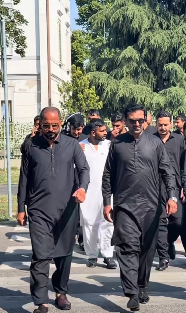 Imrankhanwe's tweet photo. @ZafarItaly @SHABAZGIL @PTIofficial حسن صبانی کا جگری یار اور ساتھی فوج کا ٹاؤٹ ایجنٹ مافیا انسانی سمگلنگ میں بیرونہ کیا اٹلی میں نمبر ون پر یہ سارے لوگ ہیں https://t.co/LZMgeMf2az