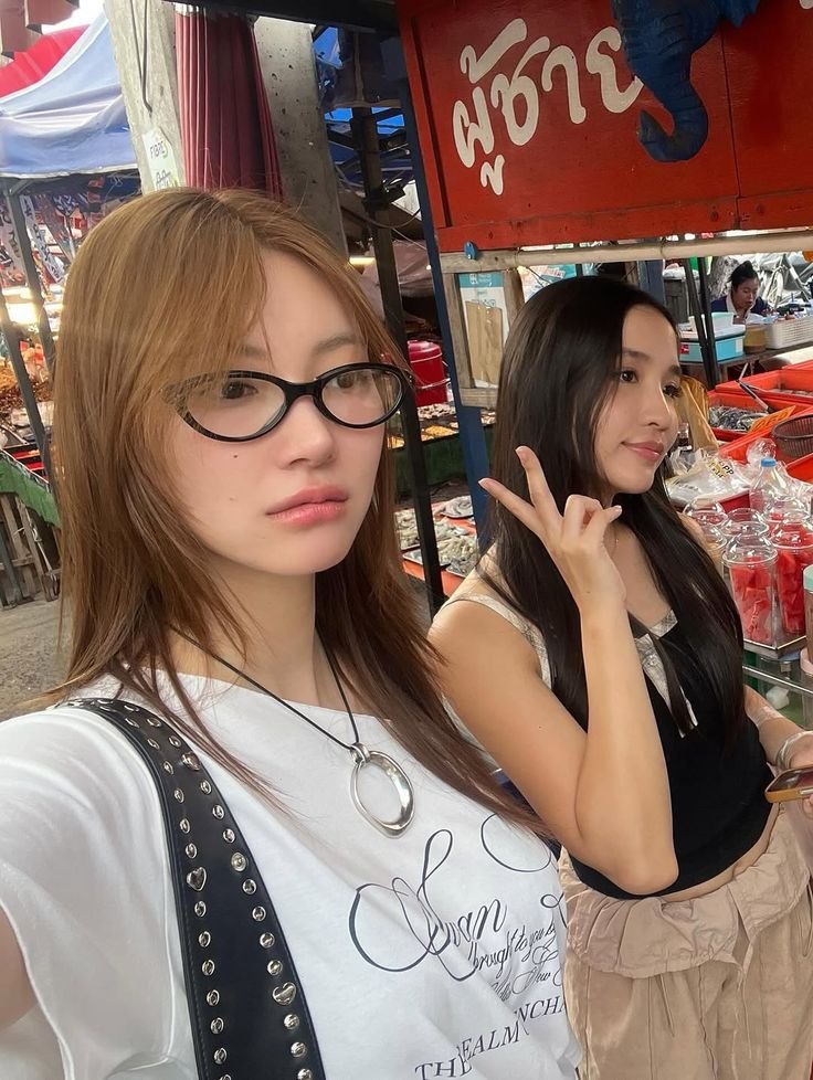Djavaando's tweet photo. 𝐢𝐢.   　𓂂 ⠀ׄ⠀  .    🛍️　₊　   ©⠀ׄ ⠀ 🥐ㅤ'ㅤ　
feirinha, ㅤfrutas      𓎟𝅦𓎟ㅤ pastel, ㅤcomprinhas ㅤe ㅤ companhia. https://t.co/SgCVQNZ7Qr