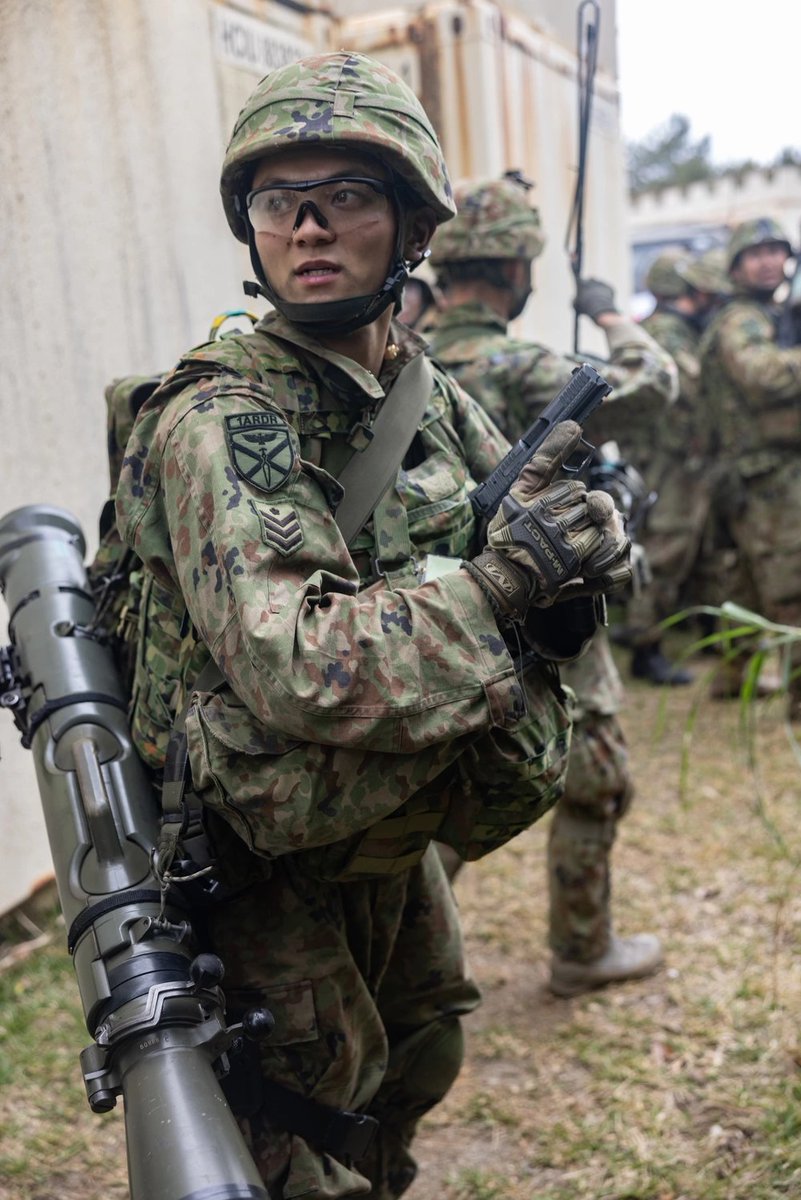 militarypol's tweet photo. https://t.co/dYTt5prssk