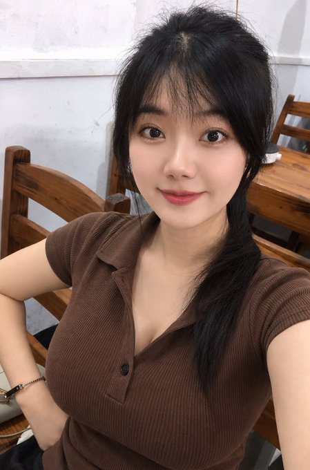 laura38ls8's tweet photo. 在闲鱼498一次                                                                  

可以结束给  结束给                                                                 

谁想要我的闲鱼账号 https://t.co/hishlvGUHU