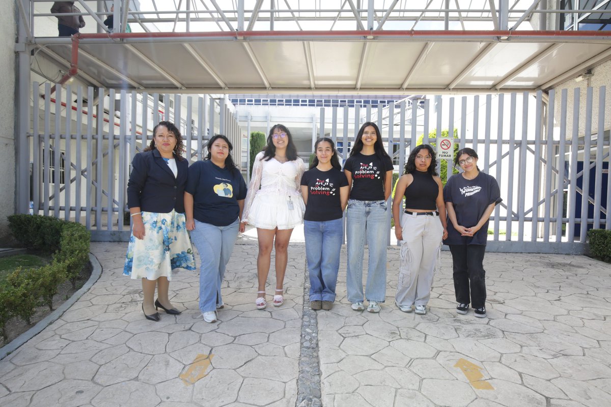 UAEH_OFICIAL's tweet photo. Conquistan Alumnas Garza el Top 20 nacional de programación. 💻🏆

Con un notable dominio del lenguaje algorítmico y lógico, dos equipos integrados por alumnas de la Universidad Autónoma del Estado de Hidalgo (#UAEH) se adjudicaron las posiciones 13 y 16 a nivel nacional dentro de la primera edición de la Mexican Women Competitive Programming League.

✅ Conoce más en el boletín informativo:
https://t.co/kK6EBqumkL

#OrgulloGarza