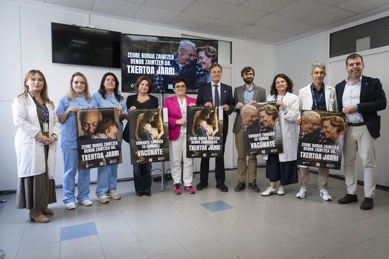 osakidetzaEJGV's tweet photo. 💉 Osakidetza presenta la campaña de la gripe 2026 centrada en facilitar el acceso a la vacunación y proteger a la población más vulnerable

📌Más información en Irekia:
https://t.co/9klTEwhEyQ https://t.co/zaawtAVagV