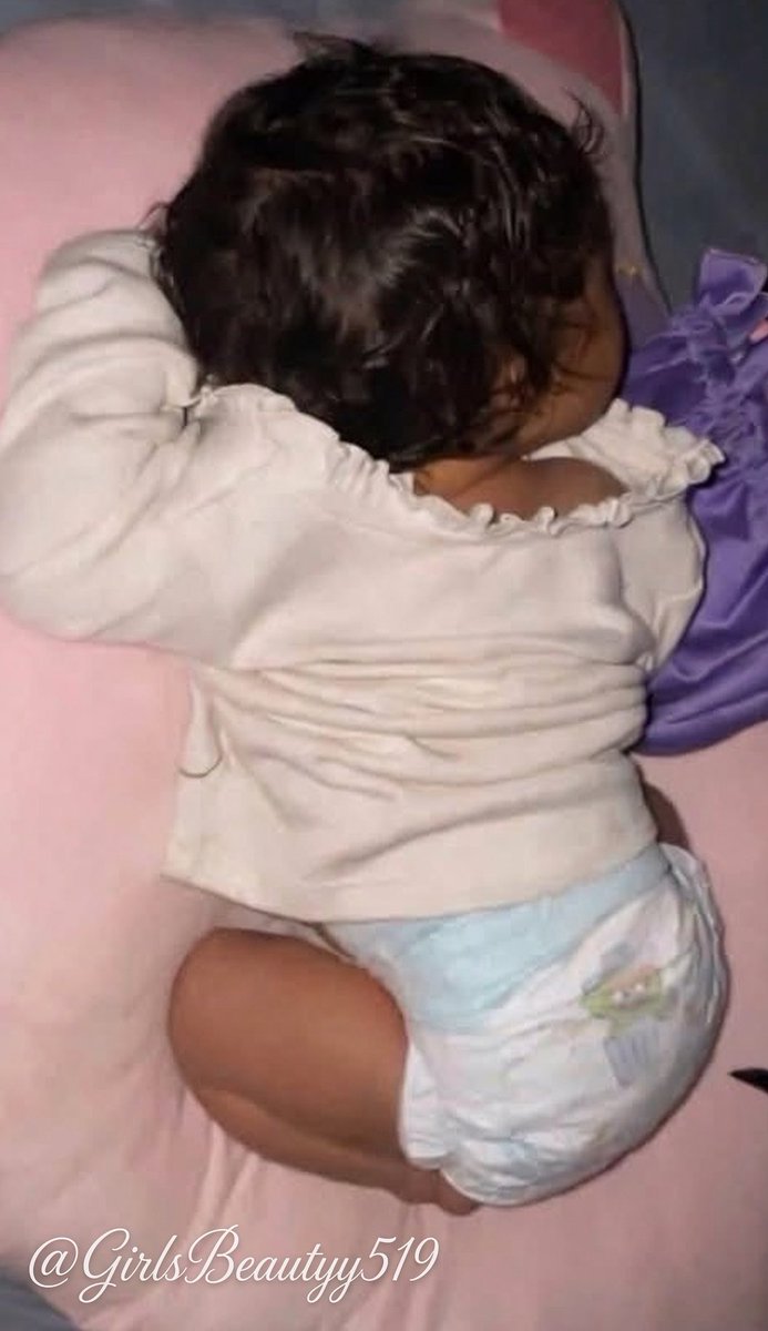 GirlsBeautyy519's tweet photo. that newborn baby scrunch is everything 😍🥰🥹 https://t.co/Cohe1Cwqym