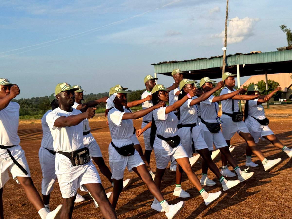 nysc360's tweet photo. Prospective Corps Members participate fully during drill for the upcoming swearing in ceremony. #nyscchallenge https://t.co/7LpryYD6UQ