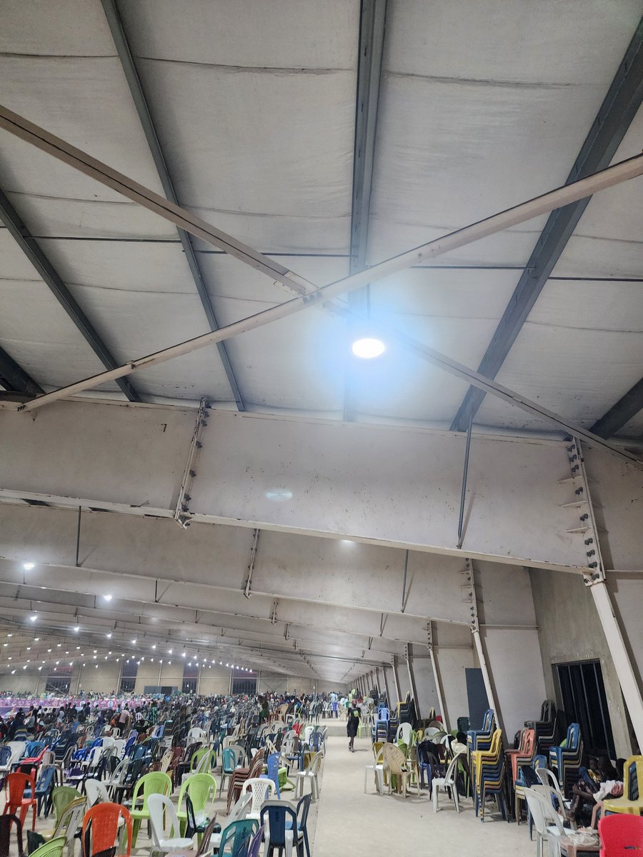 TeniolaFemi's tweet photo. @Kunlevski003 This was me,when I went to the new RCCG teen auditorium the last Annual Convention https://t.co/Ar7ydgVZUl