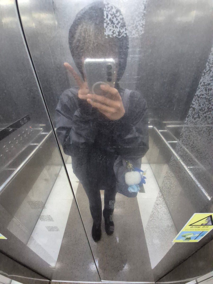 iwiknk's tweet photo. 큼냐 오늘 넘 춥지
따땃하게 입고다녀 https://t.co/DebBLzeJC5