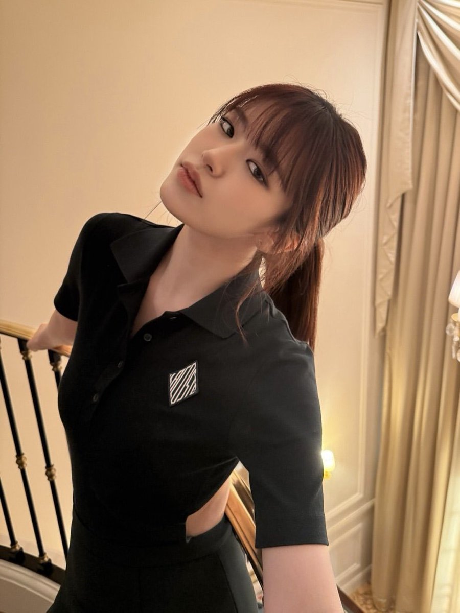 yujinsforce's tweet photo. @Lacoste 𝐀𝐍 𝐘𝐔𝐉𝐈𝐍 × 𝐋𝐀𝐂𝐎𝐒𝐓𝐄 𝐒𝐒𝟐𝟕
#ANYUJIN #LACOSTE
#LacosteSS27 #PFW @Lacoste https://t.co/BHSxahEi1T