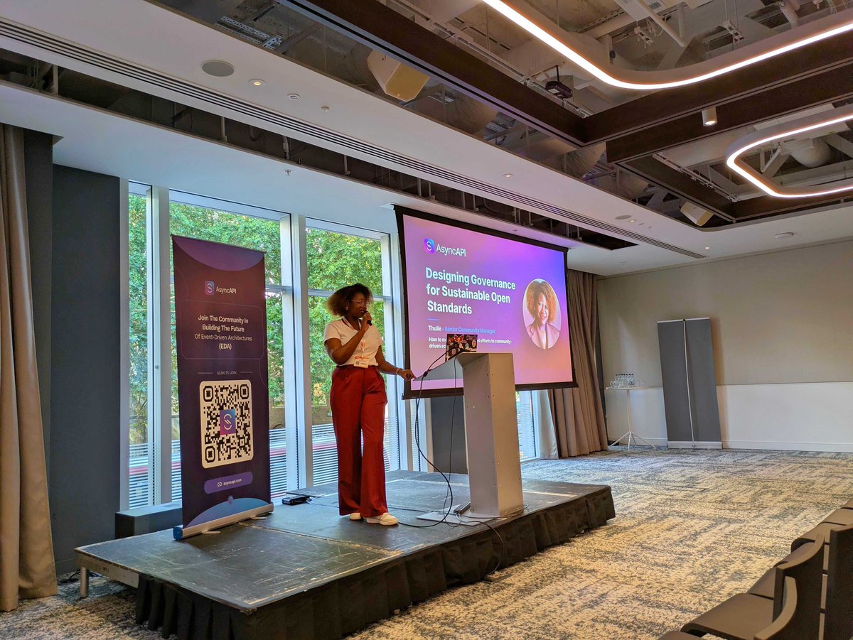 AsyncAPISpec's tweet photo. The AsyncAPI Track in London was done, and it was GOOD. 🎙️🇬🇧

Eduardo · Thulie · Aravind · Dakshitha · Velmurugan: five talks, one packed afternoon, zero filler.

Thank you, London 💜 https://t.co/dqgHxKpqwZ