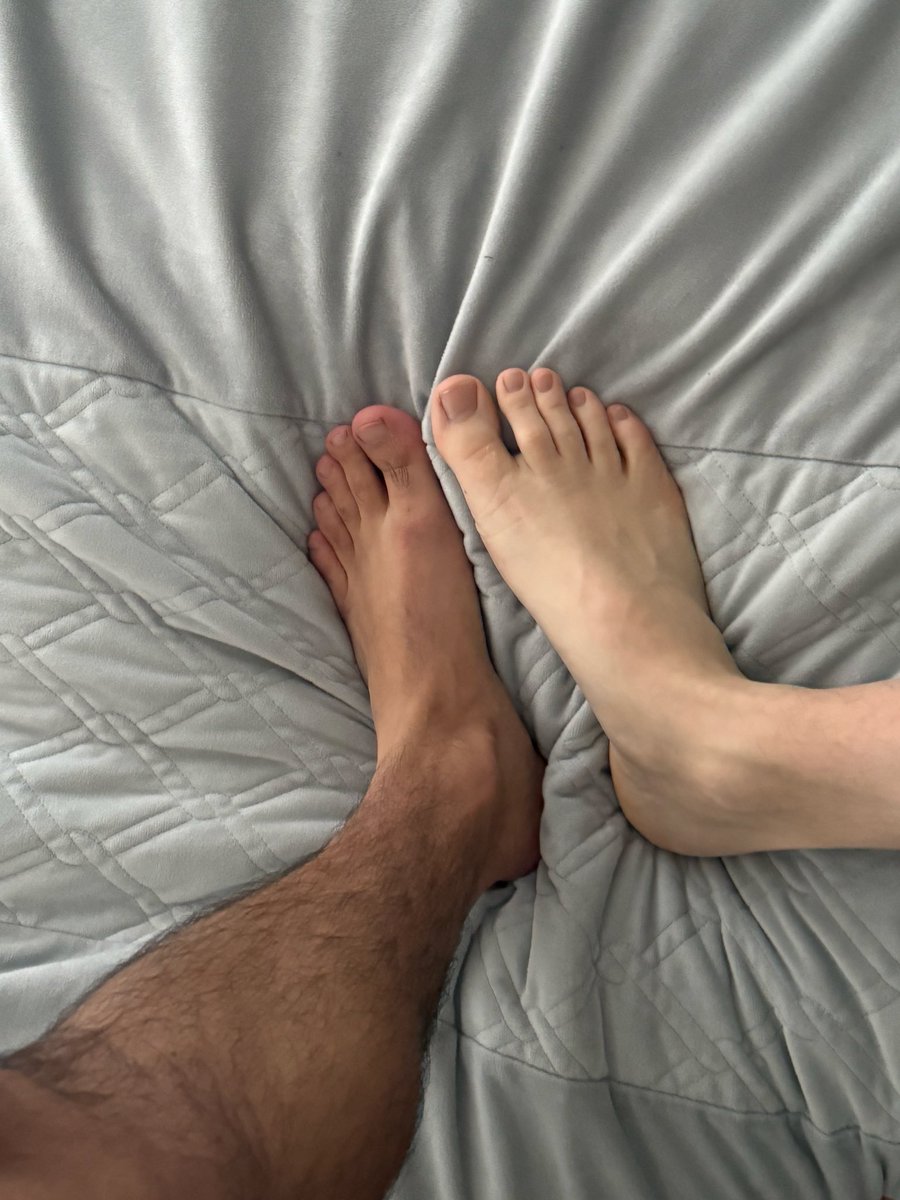 FeetLad01's tweet photo. Daddy & boy feet.
Which one gets your tongue first? I've made my choice π
#FootFetish #FootLover #Kinky #Kink #Dominant #DSubs #Feet #Foot #DomAndSub #MySub #DaddyDom #Fetish #feetlick #FootFans #feet https://t.co/XCPWUmSA4K