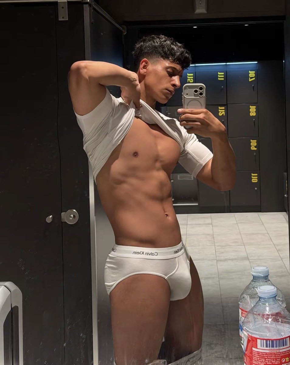 Eljaviixxd's tweet photo. 😋 https://t.co/Nf59YYkCyP