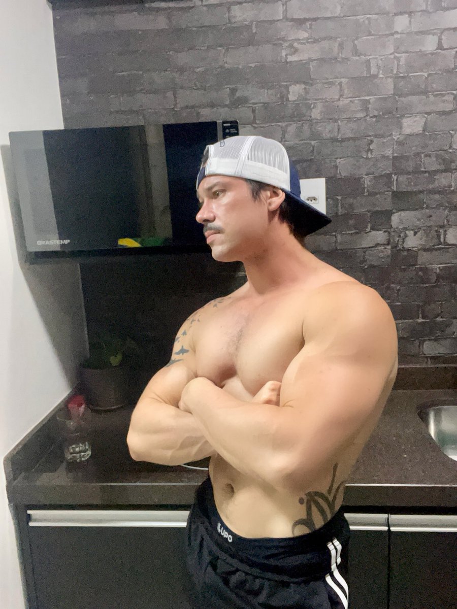 CrossfiteiroGym's tweet photo. 🚨🚨🚨… preciso F**** https://t.co/mVPhCXXx3D