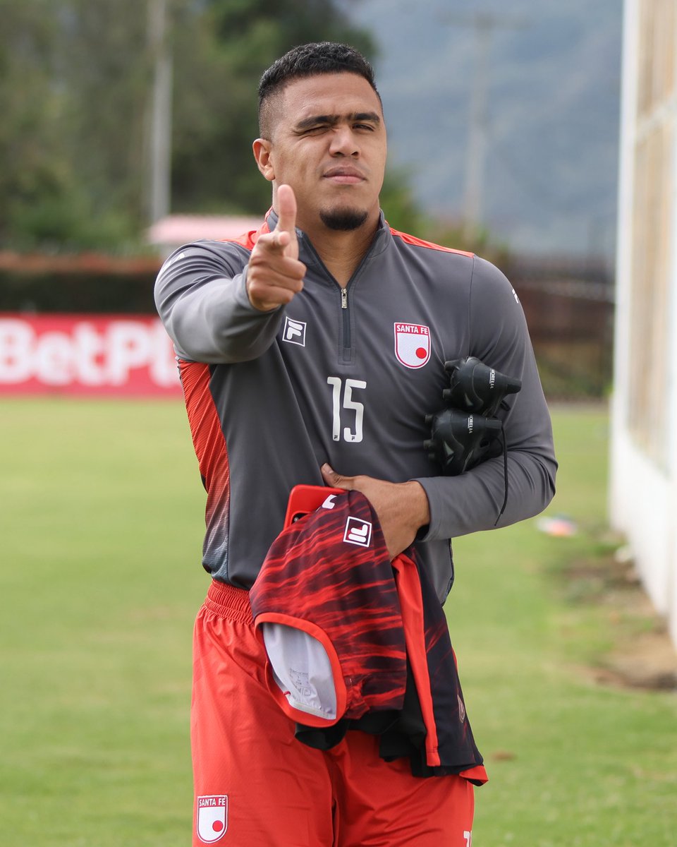 SantaFe's tweet photo. ¡Feliz inicio de mes, Leones y Leonas 🦁! 

El lunes tenemos nuestro próximo reto 🇮🇩: Enfrentamos a Ind. Medellín por la fecha 13 ⚽️ https://t.co/h75roywoog