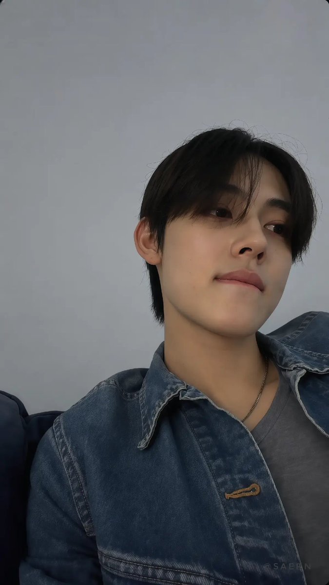 tsukochim's tweet photo. gue penasaran siapa wanita beruntung itu😫 eomm seonghyeoonnnn 😭😭😭 https://t.co/SUKiVFlHg4