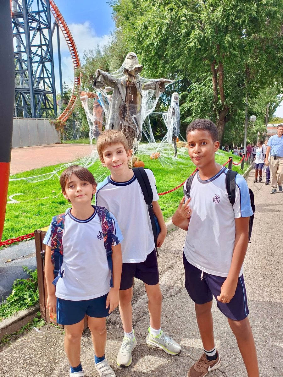 ColeMarillac's tweet photo. Hoy, nuestros alumnos de 6.º de Primaria han disfrutado de una jornada en el Parque de Atracciones de Madrid, junto a cerca de 8.000 alumnos de colegios religiosos de toda la Comunidad de Madrid, en un encuentro organizado por @ecatolicmadrid.  
#colegiosHHCC #EducaciónVicenciana https://t.co/YgGcyBHBYQ
