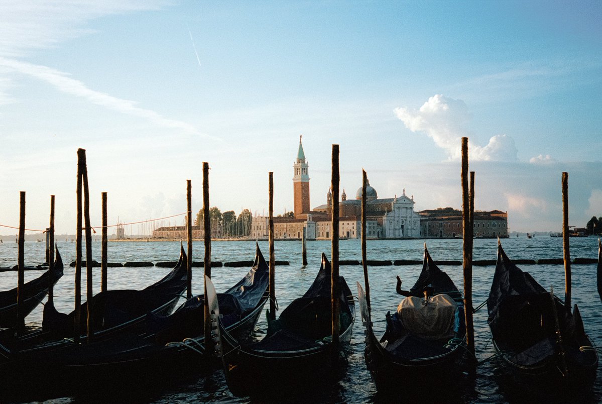 michaelboegl's tweet photo. Venice on 35mm film 🎞️ https://t.co/sB40NzyQDT