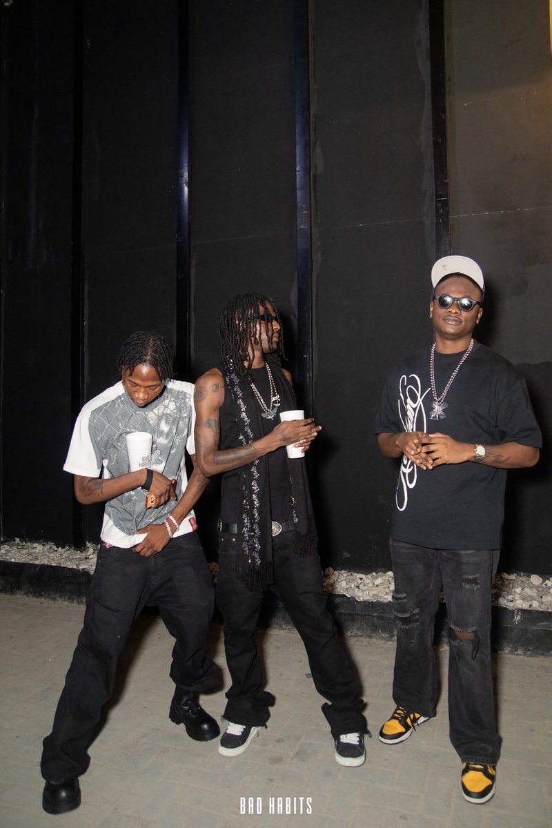 Swagbackdto's tweet photo. say we dey for club we no dey sleep for night #manya https://t.co/qsmHdIsRjQ