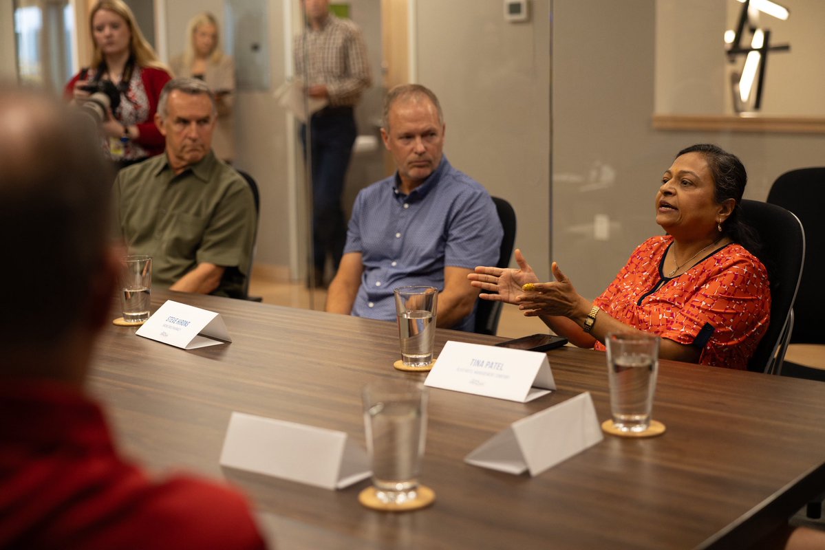 ChristineDrazan's tweet photo. I’m grateful to the Eugene-area business owners who spoke candidly yesterday about what it’s like trying to grow, create jobs and invest in Oregon. They build our infrastructure, provide healthcare, run hotels and restaurants, fill prescriptions and employ hundreds of Oregonians. Despite their different industries, they shared the same frustration with a governor who is working against them.

Governor Gianforte brought a simple message from Montana: things can get better with the right leadership.

He’s had a little too much success recruiting Oregon businesses to Montana. I plan to put an end to that. When I’m governor, Oregon will be open for business again.