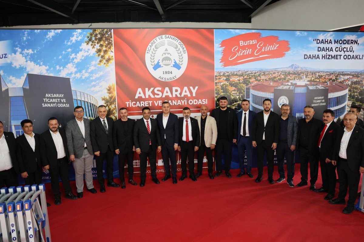 TuranYALDIR's tweet photo. 📍 Aksaray Ticaret ve Sanayi Odası

Aksaray Ticaret ve Sanayi Odası seçimlerinin şehrimize ve iş dünyamıza hayırlı olmasını diliyorum.

Yeniden seçilerek güven tazeleyen Ticaret ve Sanayi Odası Başkanımız Ahmet Koçaş’ı, Meclis Başkanımız Fatih Tekin’i ve yeni dönemde görev alan meclis üyelerini gönülden tebrik ediyor, üstlendikleri bu önemli görevde başarılar diliyorum.

Yeni dönemin; birlik ve beraberlik içerisinde, şehrimizin üretimine, ticaretine, sanayisine ve istihdamına değer katan çalışmalara vesile olmasını temenni ediyorum.

Kazanan Aksaray olsun.

Hayırlı olsun. 🇹🇷