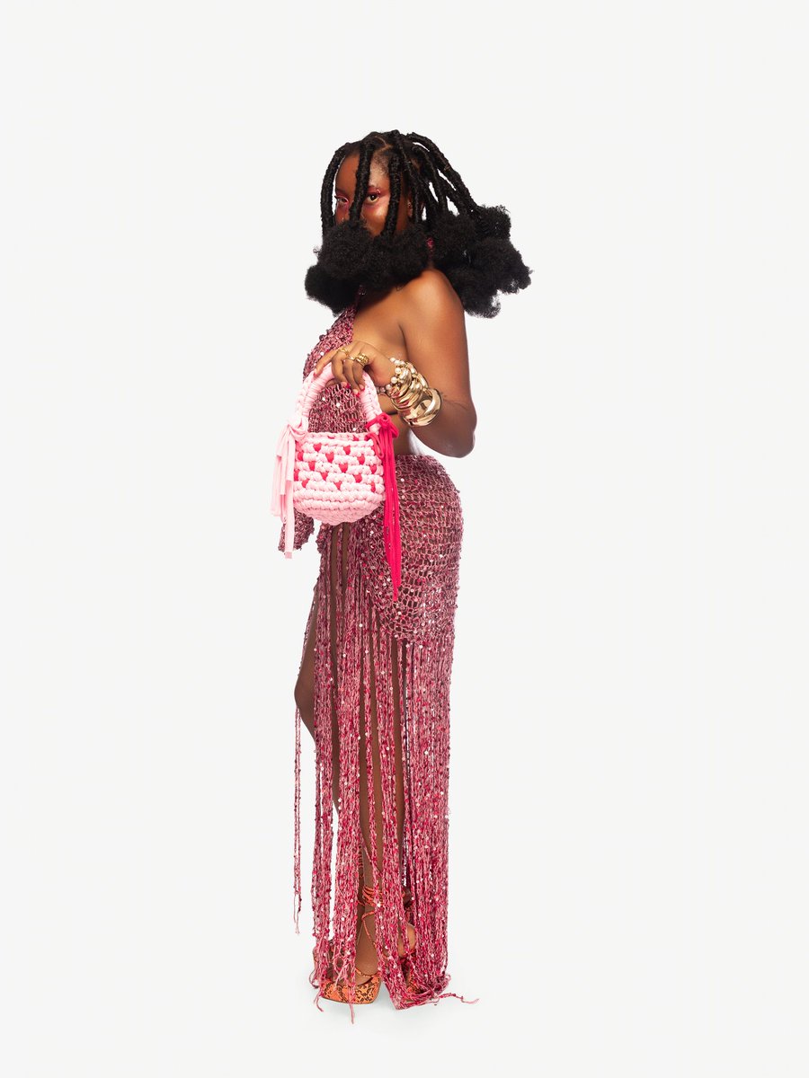OreAkinde's tweet photo. Crochet bags I have designed this year part 1. https://t.co/VSX1ZNn7EV