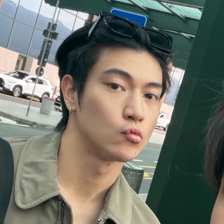 daflsum's tweet photo. ไม่มีใคร
: อู้ด https://t.co/bzMDzPspn6