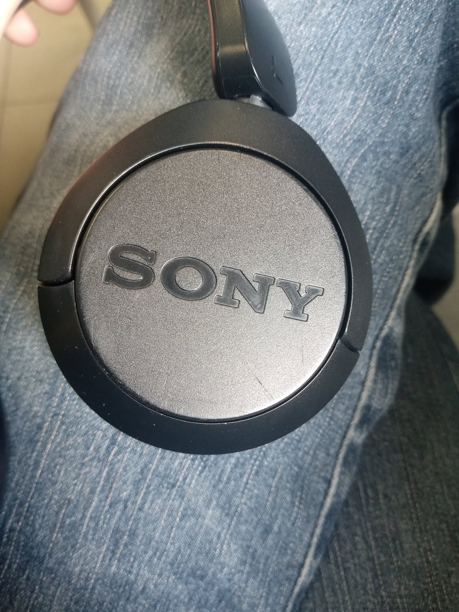forrousado69's tweet photo. SONY TIENE MENSAJES OCULTOS?? https://t.co/ekJbE2MW3G