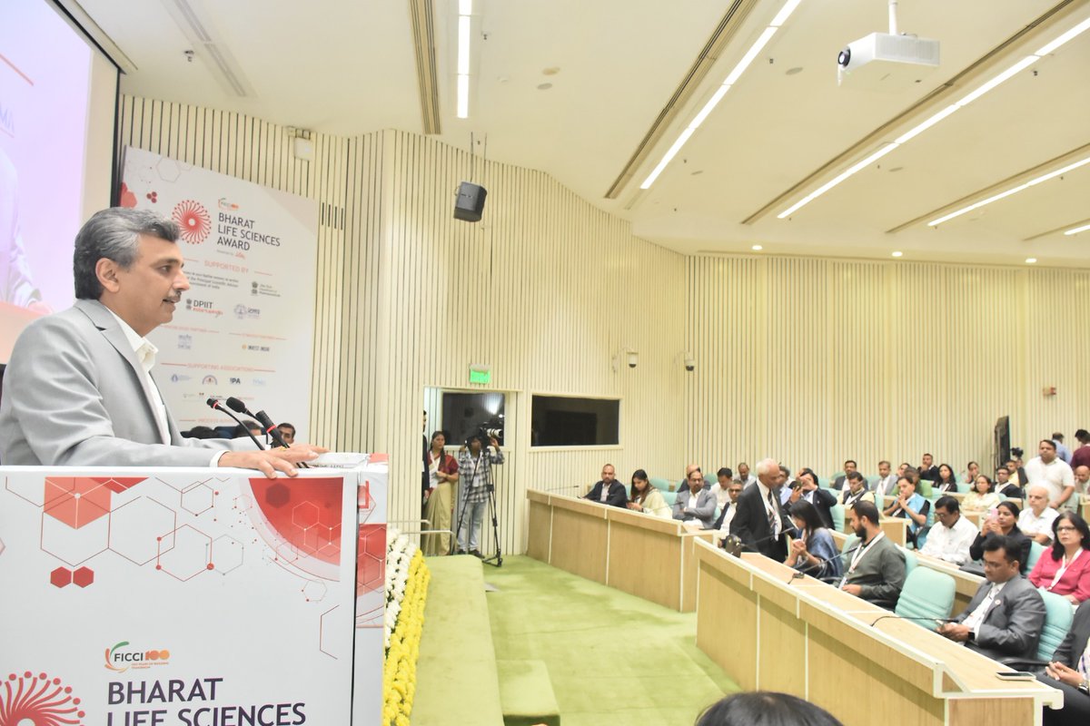 Pharmadept's tweet photo. “To ensure there is adequate capital, there is a role for the government to provide assurance to industry to take risk.  The assurance that the government is there to provide support. For resilience of supply chains, the government and industry have to work together. It cannot be only government talking or industry alone doing; it has to be a joint collaboration.”

- Shri Manoj Joshi, Secretary, Department of Pharmaceuticals, during the session on Life Sciences Manufacturing for Viksit Bharat 2047 at the Bharat Life Sciences Award & Innovation Summit at Vigyan Bhawan, New Delhi

#BharatLifeSciencesAward #ViksitBharat #IndiaLifeSciences #Pharmaceuticals