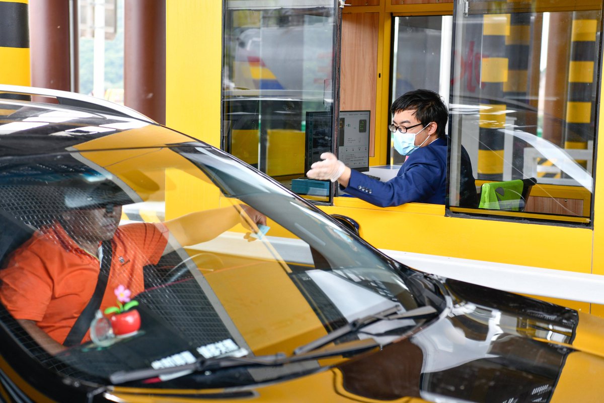 ZoeyHarrykt's tweet photo. Nueva experiencia de compra sin contacto! Paga y recibe tus productos sin salir del coche, rápido y seguro. https://t.co/7faVBu0I1i