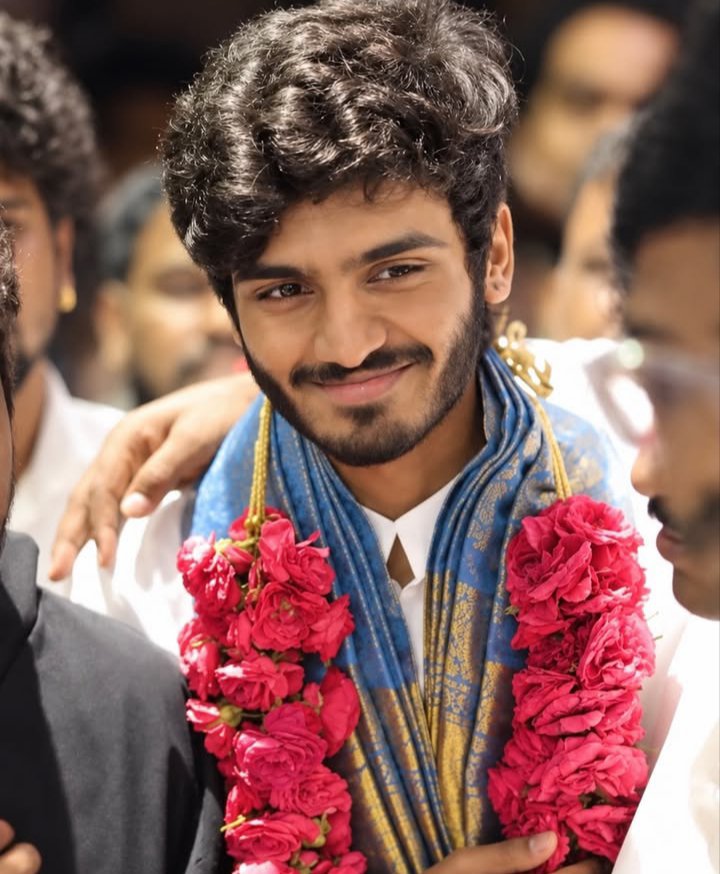 sivasai0422's tweet photo. Cuteness overload 🥰❤️🫶  @SaiAbhyankkar New and recent photoat baththa movie 🎥 #trending #new #exclusive https://t.co/4jrINnmvBH