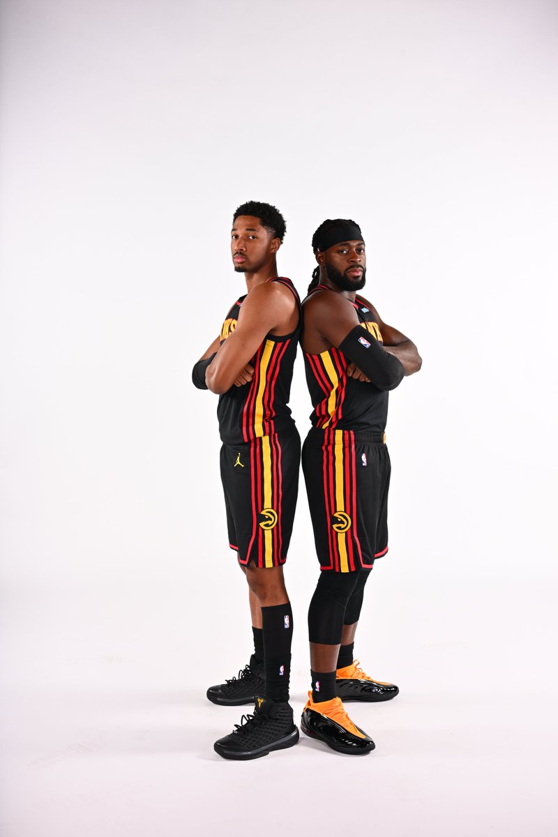 Championship teammates reunite in Atlanta!

@​Aaron_Wiggins_ x @​luthebeast 
 [📷](https://pbs.twimg.com/media/HTj8W8FWIAATWMz.jpg) https://pbs.twimg.com/media/