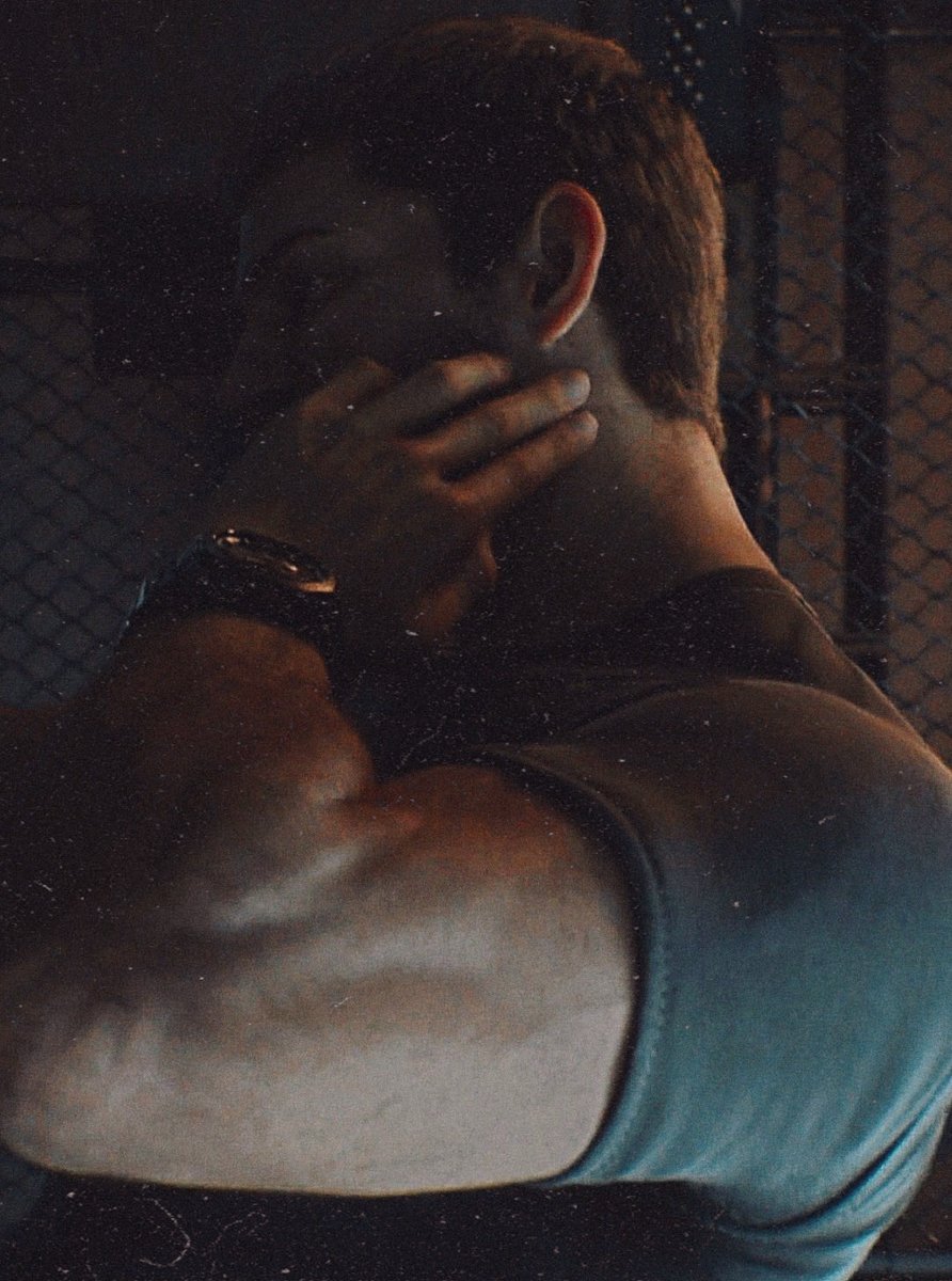 sweatychreon's tweet photo. maybe it’s a problem,,, how often I think about chris redfield’s biceps 😵‍💫😵‍💫 https://t.co/E42KwOYEXK