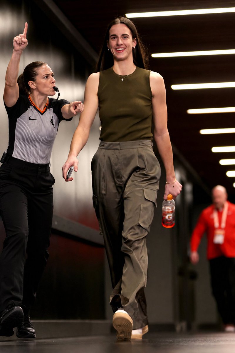 KinnickNorth23's tweet photo. Caitlin Clark entering the arena ahead of tonight's Game 3.

It was at this point she was assessed her first foul. https://t.co/HAVT8Kl41i