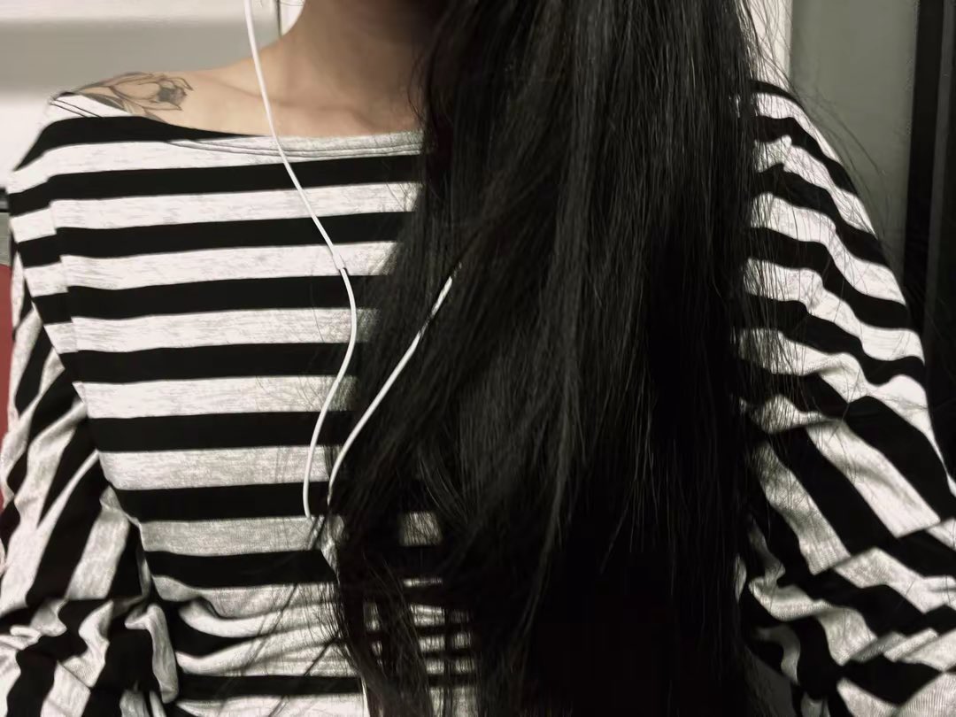 magpiehearted's tweet photo. ⋆˚꩜｡ #edrtwt intro <3 not new
maggie 𖤝  20yrs 𖤝  they/them
cw: 100lbs ! gw: 80lbs

easian ; english uni major ; music lover 🐦‍⬛
🐈‍⬛ #moothunt #ricecakertwt

♡ + ↻ for moots ₍^. .^₎⟆
🕸️ basic dni / ifb most of the time https://t.co/65lPorvf59