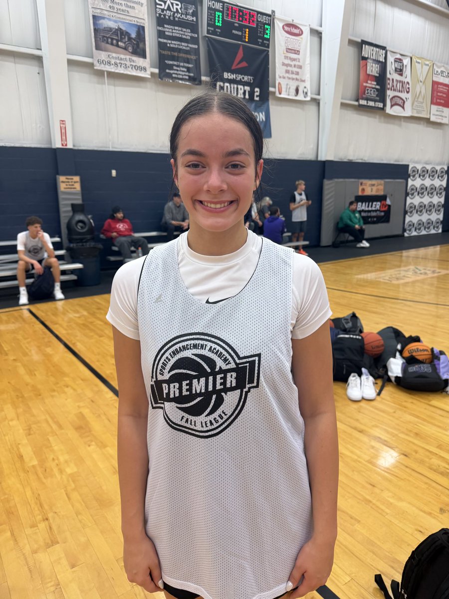 FallPremier's tweet photo. 🚨Game Final🚨

Notre Dame - 56pts
Louisville - 53pts

Notre Dame:
• Alana Hardiman - 14pts
• Bailey Nelson - 13pts
• Maliya Lofton - 10pts

Louisville:
• @AnnieOlson22 - 12pts
• @Norah_Lytle - 11pts

#BePremier https://t.co/kzRjZ0KJQk